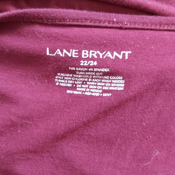 LANE BRYANT | Women's 'Weekend Vibes' Top Maroon Size 22/24 - Picture 7 of 7